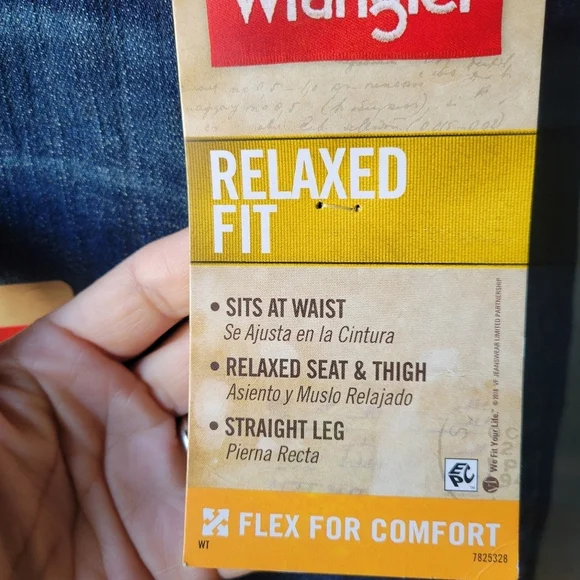 Wrangler Men's Relaxed Fit Blue Jeans Denim Flex For comfort Size 40x30 NWT - Picture 6 of 8